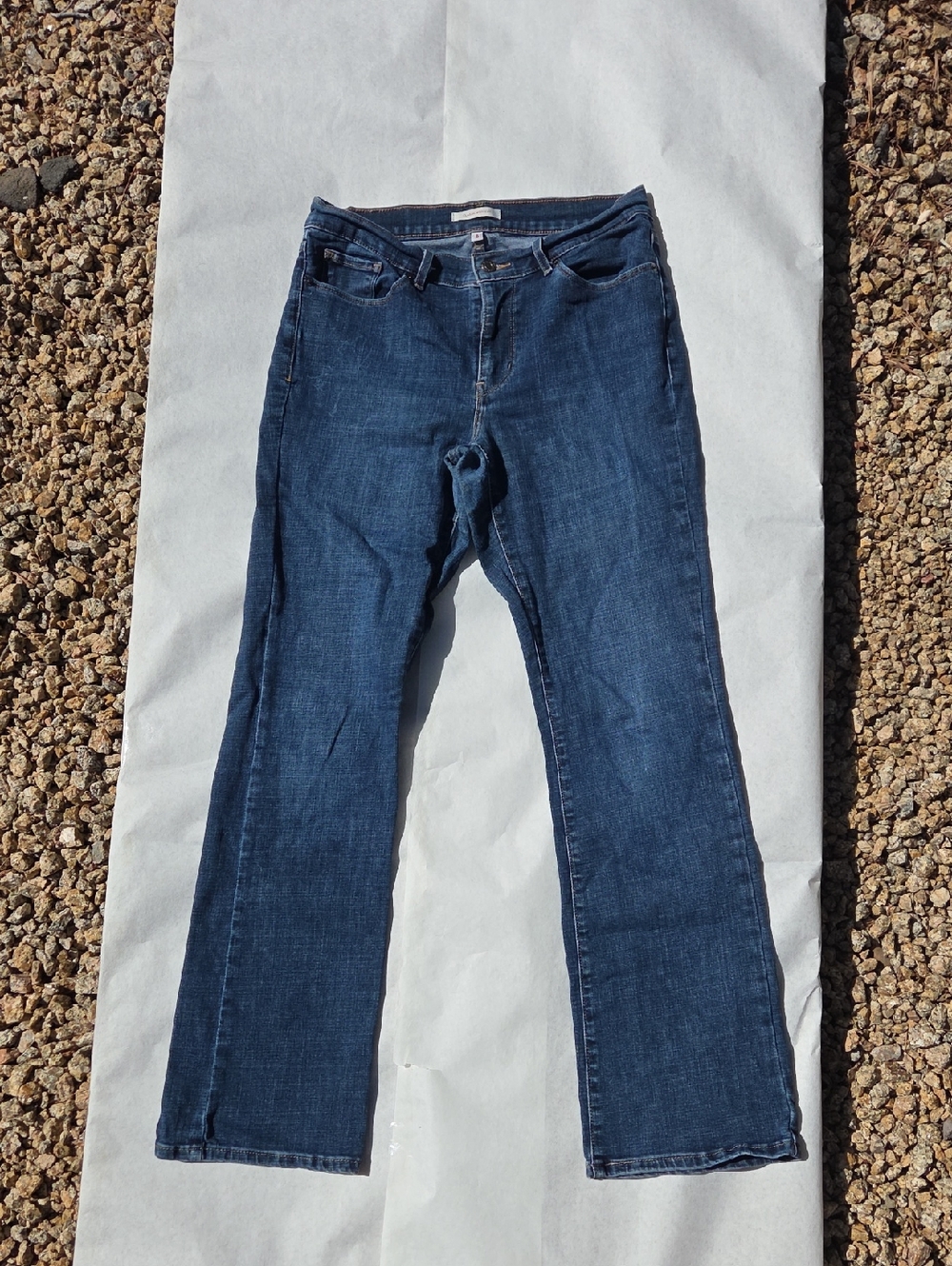 Levi's Classic Bootcut Jean Size 8 Dark Wash